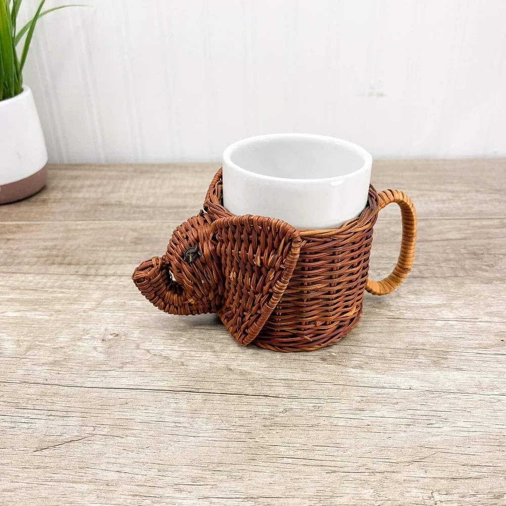 Vintage Wicker Elephant Planter: Retro Elephant Coffee‎ Cup